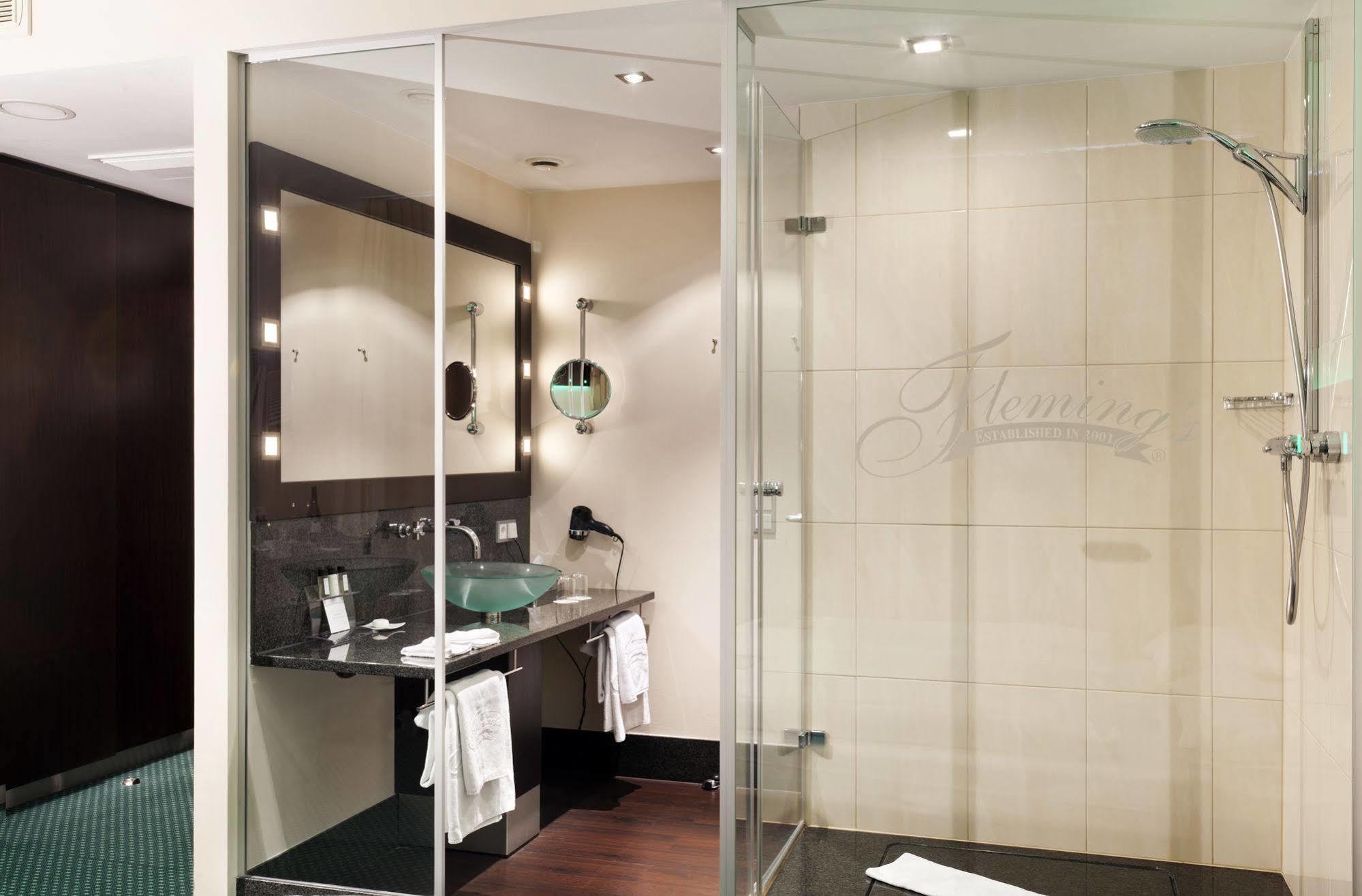 Flemings Conference Hotel Frankfurt Франкфурт на Майн Екстериор снимка